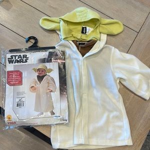Baby Yoda costume (toddler 18-24 months)